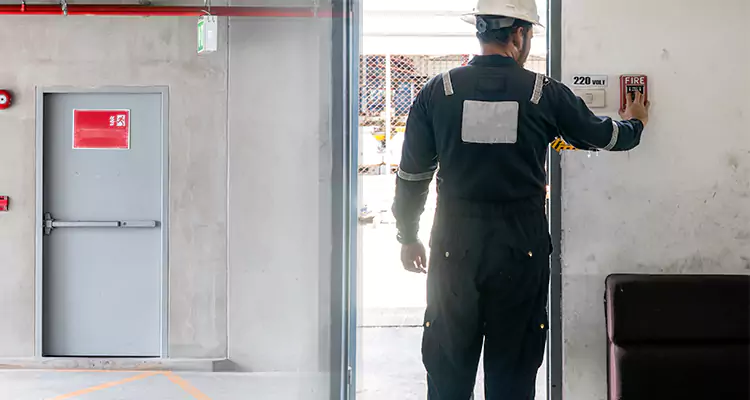 Emergency Fire Exit Door Repair in Poinciana, FL