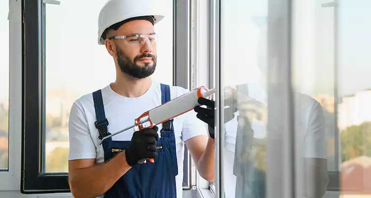 Retractable Screens Repair for Patio in Poinciana, FL