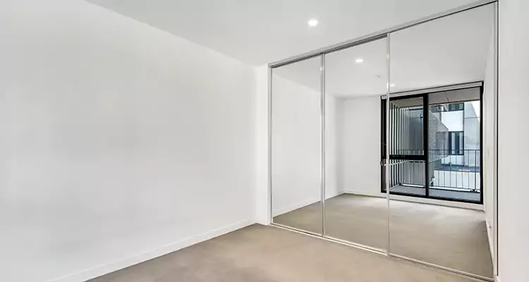 Why Homeowners Choose Us for Sliding Mirror Door Replacement in Poinciana, FL