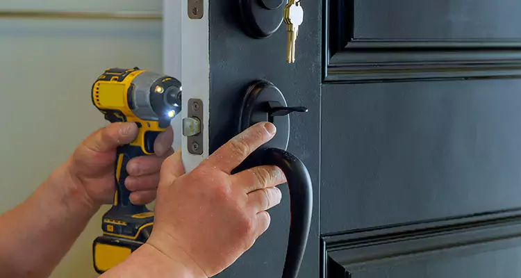 Comprehensive Door Lock Repair Services in Poinciana, FL