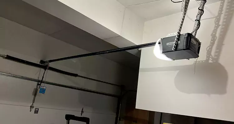 Linear Garage Door Opener Repair in Poinciana, FL