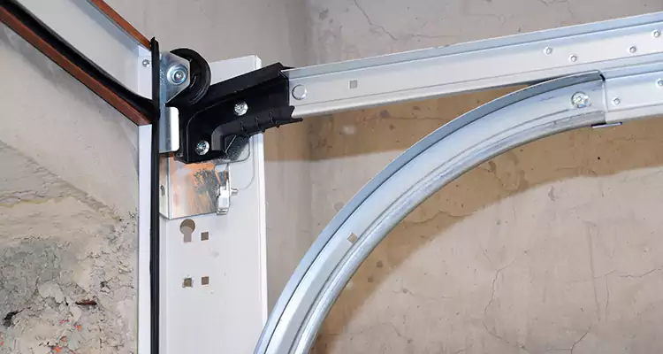 Maintain Liftmaster Garage Door Off Track in Poinciana, FL