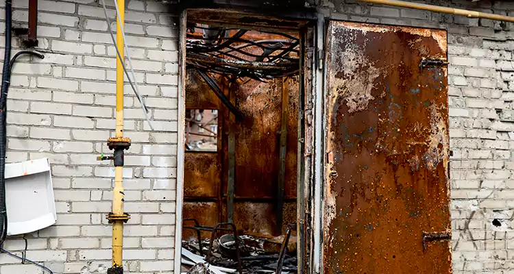 Metal Door Rust Repair in Poinciana, FL