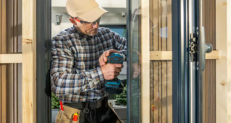 Top-Rated Patio Door Handle and Lock Repair Service for Homeowners in Poinciana, FL