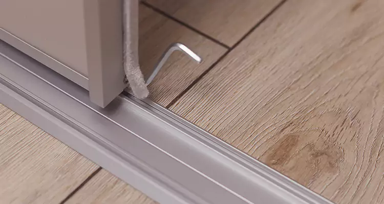 Squeaky Sliding Door Repair in Poinciana, FL