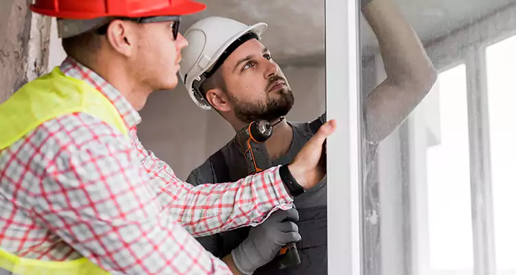 Sliding Patio Door Sticking? Expert Repair in Poinciana, FL.