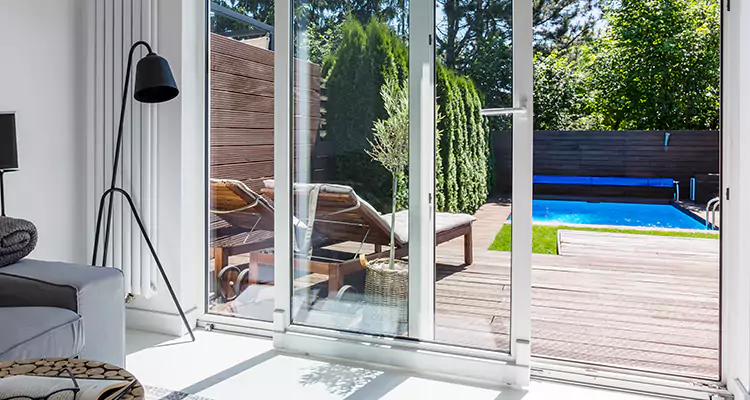 Fixing A Sliding Screen Door Roller in Poinciana, FL