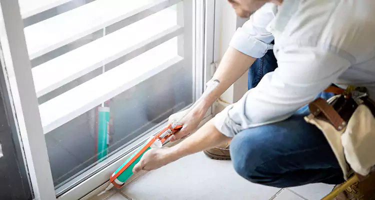Dap Window Caulk Repair in Poinciana, FL